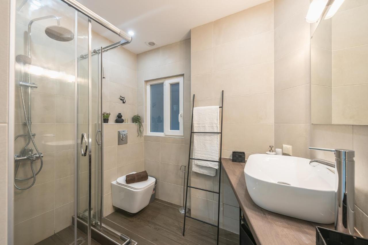 Superb Acropolis View 3Bd Apt In Historical Center Афіни Екстер'єр фото